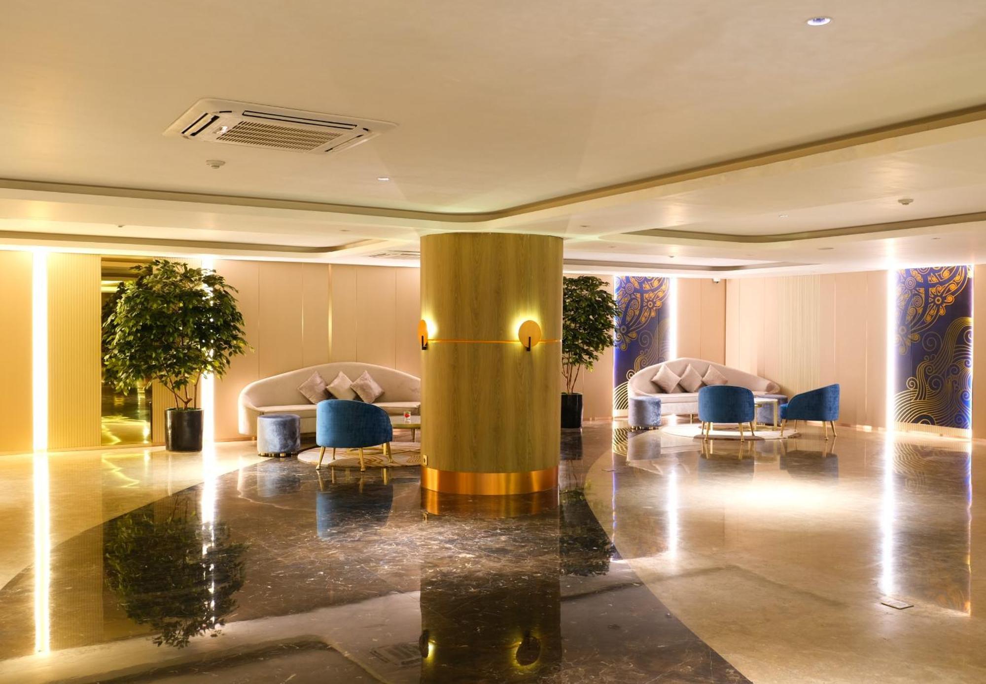 Pentacity Hotel Balikpapan Екстер'єр фото