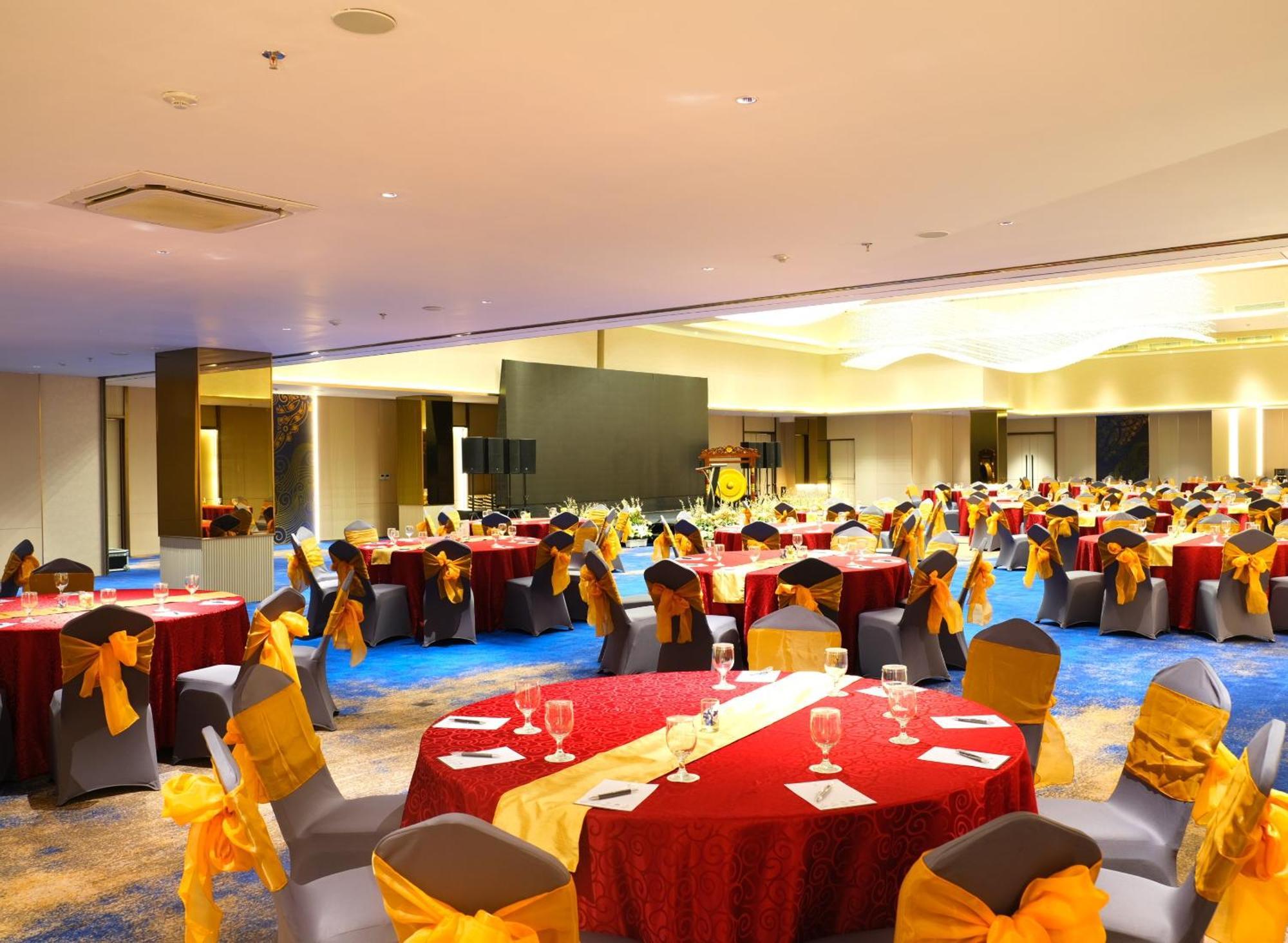 Pentacity Hotel Balikpapan Екстер'єр фото